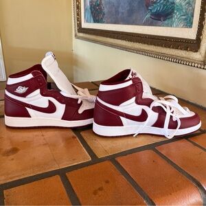 Nike Jordan Retro 1 High OG (GS) Big Kids shoes white/team red size 7Y